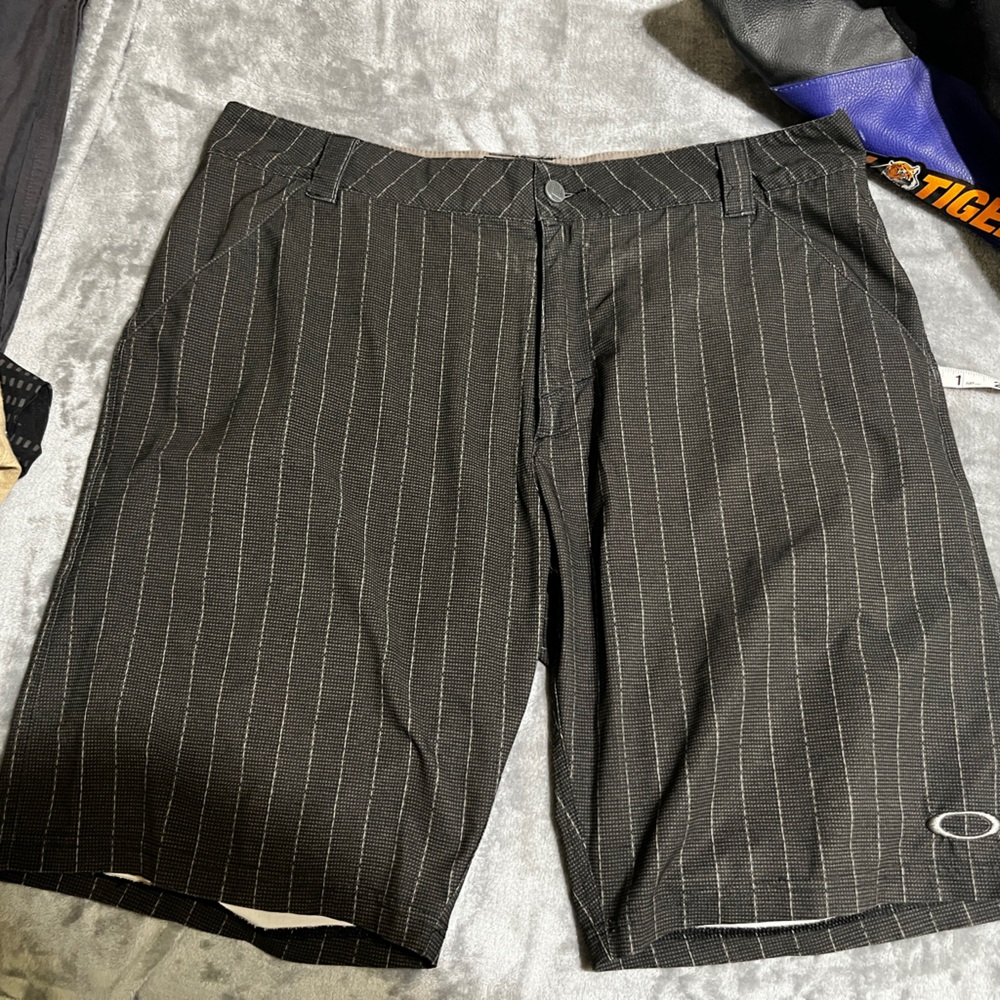 Oakley Gray Casual Shorts 34W